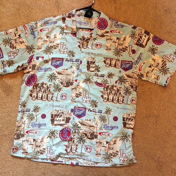 Collection: COOPERSTOWN COLLECTION Brooklyn Dodgers Hawaiian Shirt - Picture 6 of 6